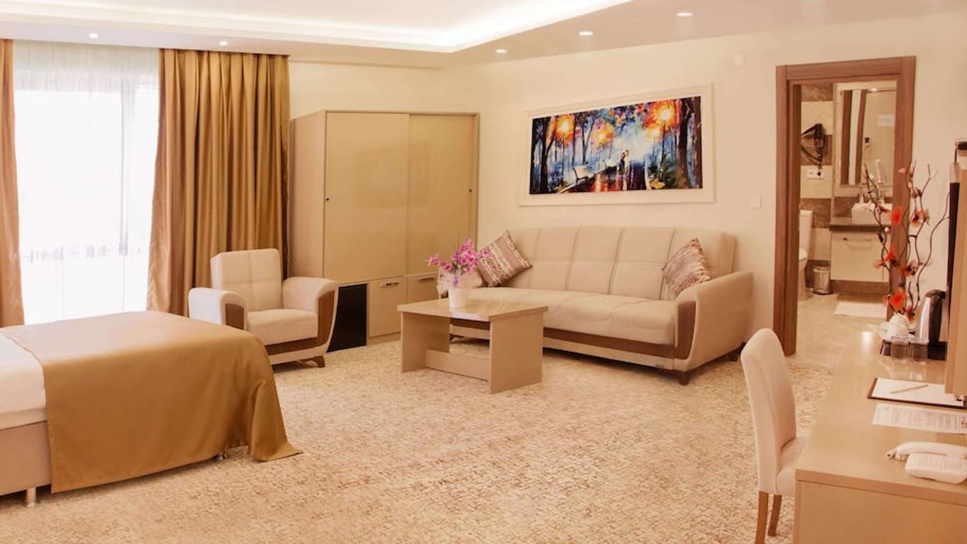 Goldhan Hotel