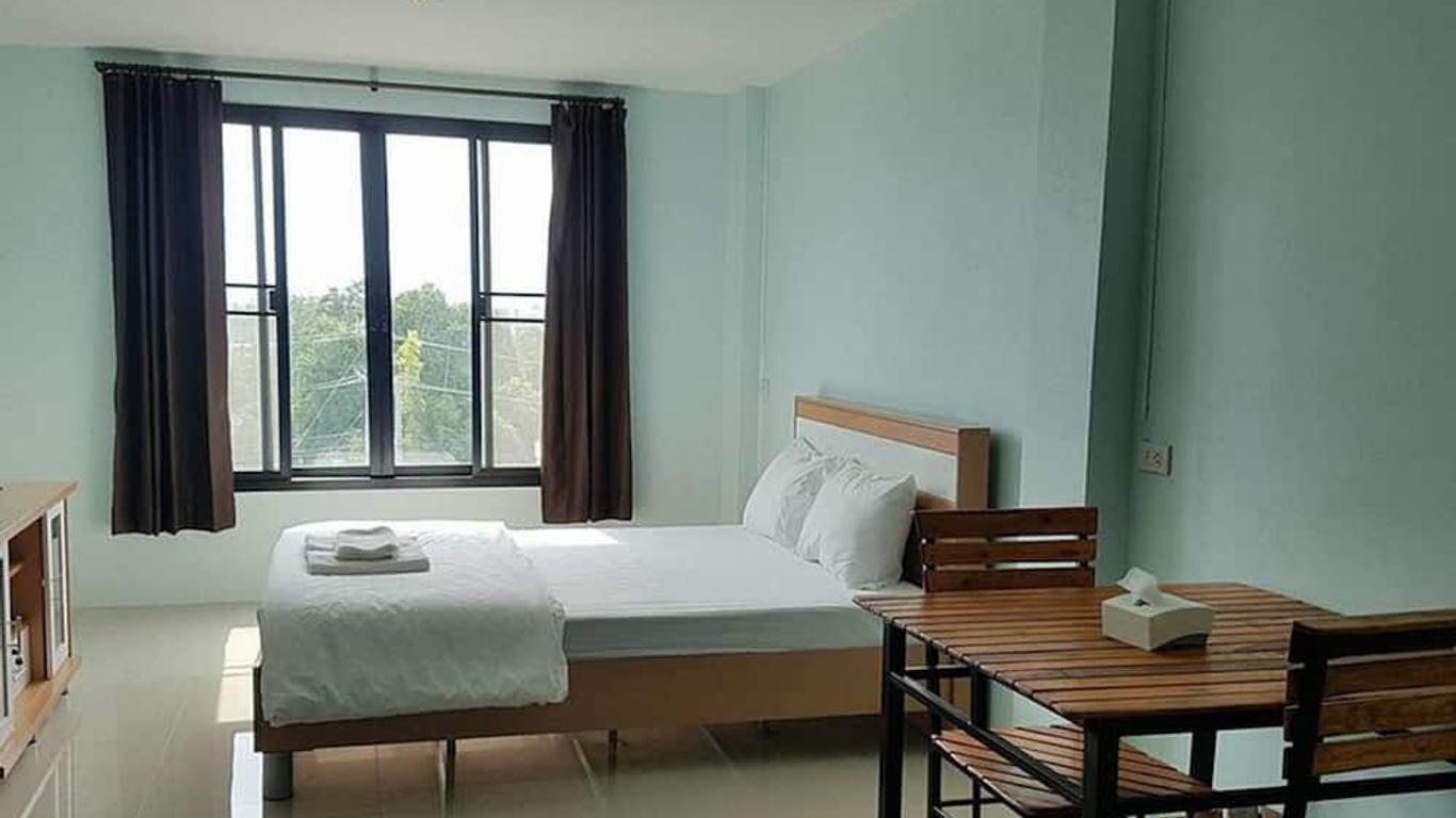 Sutharnlai Apartment