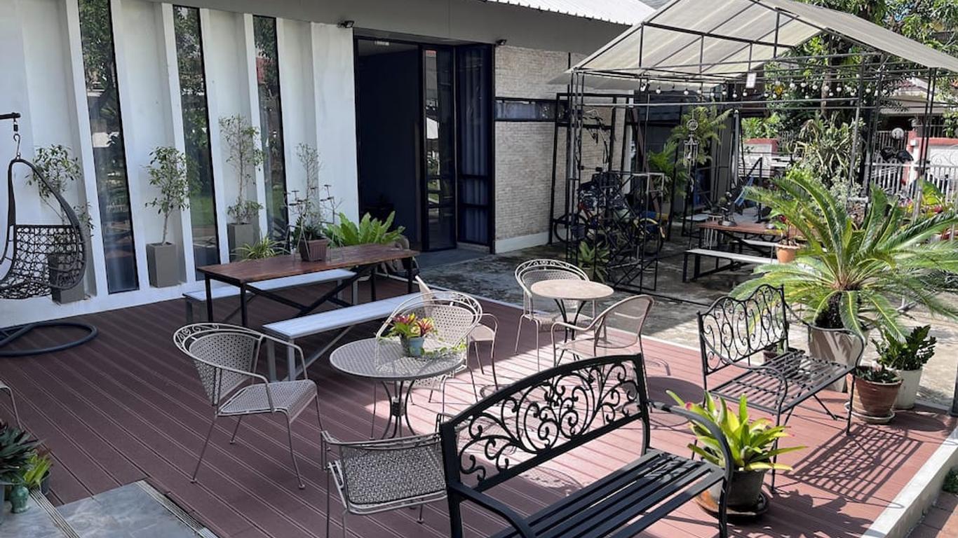 Sherloft Home & Hostel