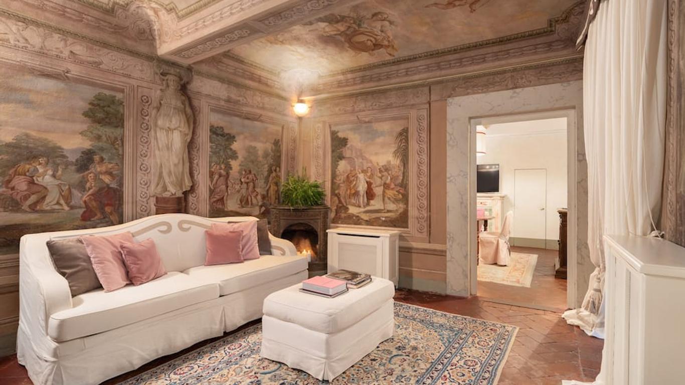 Piazza Pitti Palace - Residenza d'Epoca