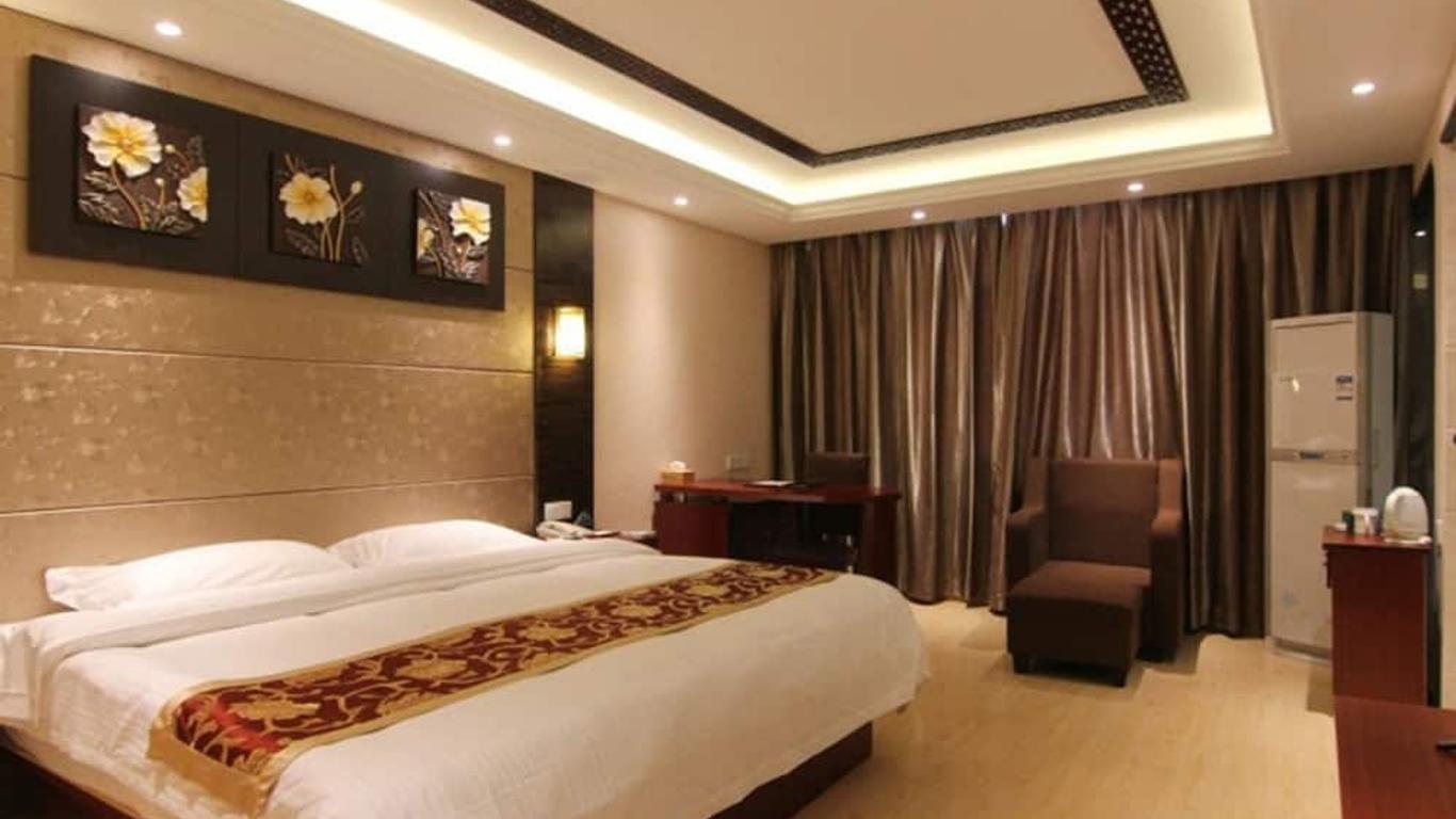 Greentree Inn Jiangsu Zhenjiang Jurong Yalong Business Hotel