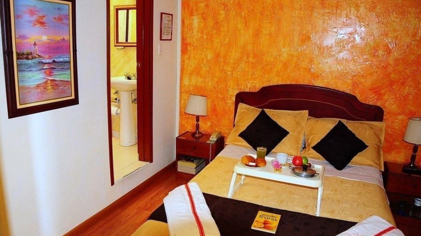 Hotel Quinta Paredes Inn