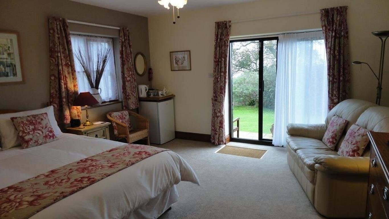The Old Farmhouse B&B