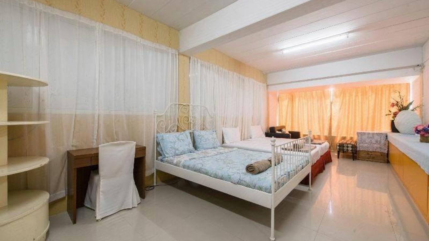 Sindy Room
