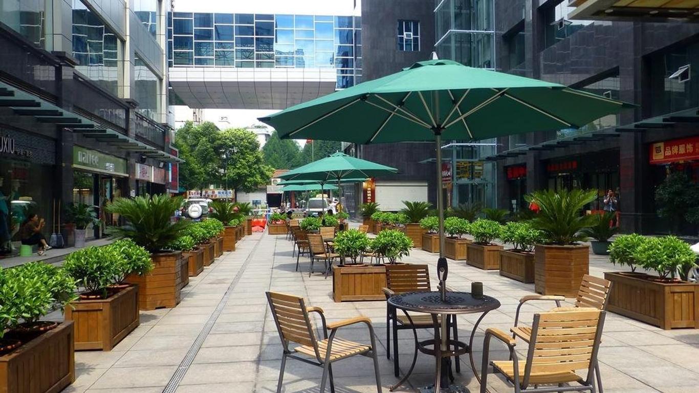 Biancheng Internationl Hotel