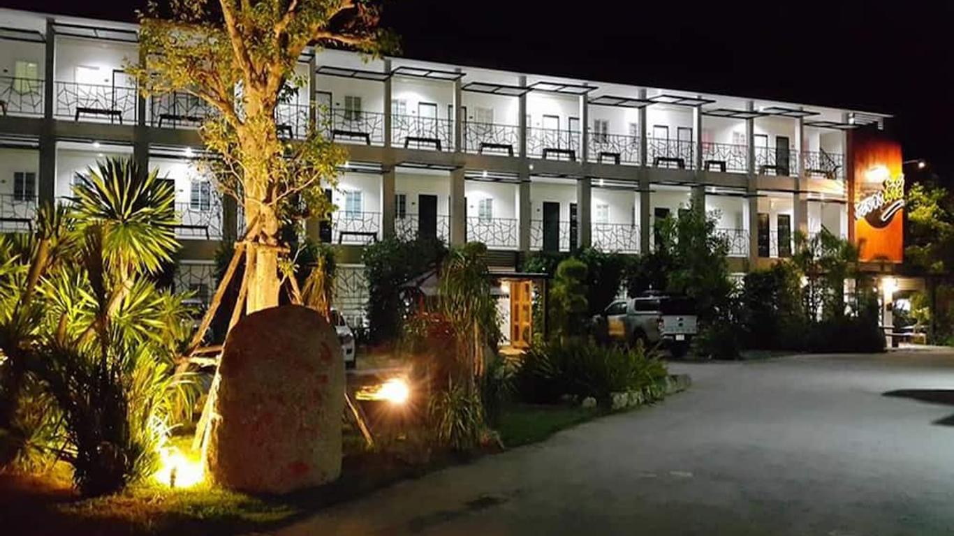 Rayonghouse Resort