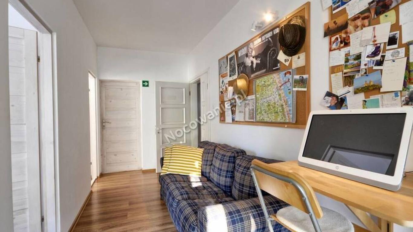 Sisters Lodge Hostel