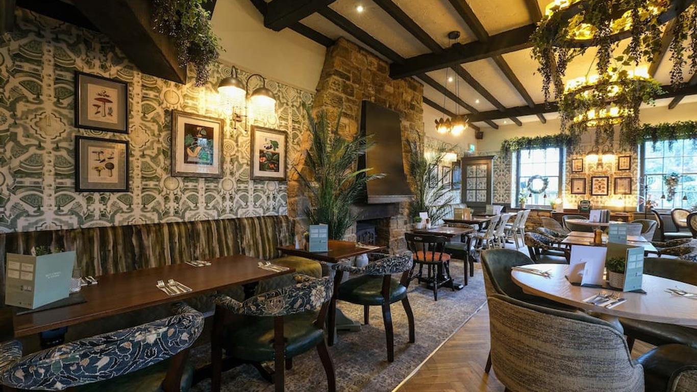 Rockingham Arms Hotel