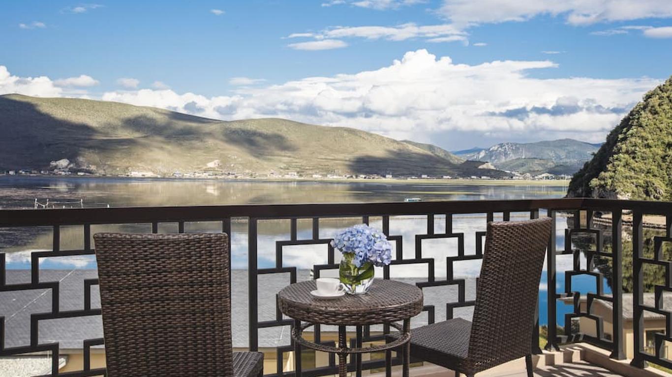 High Mountain Resort Shangri-la