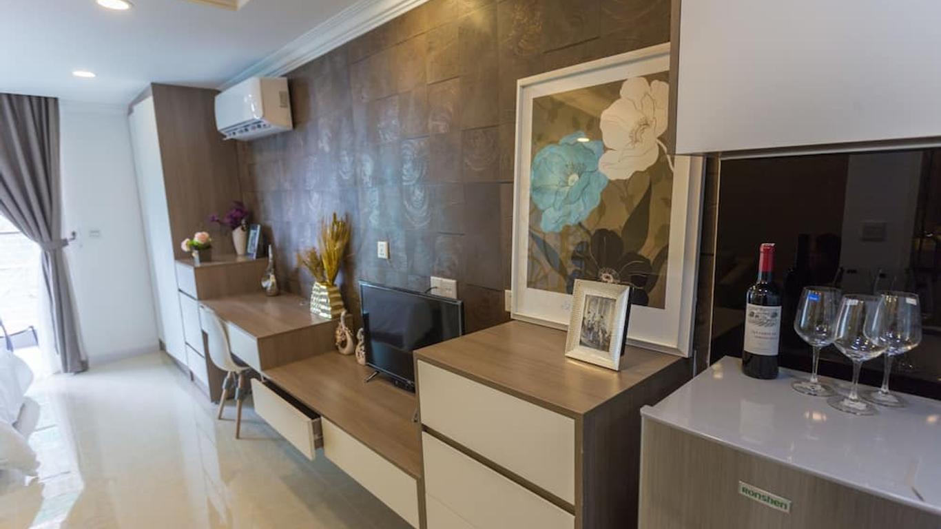Ca&sa Serviced Apartment