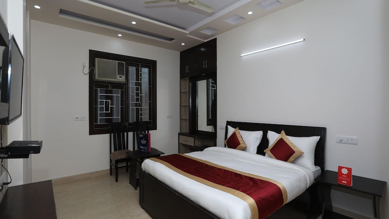 Oyo 10960 Hotel Royal India