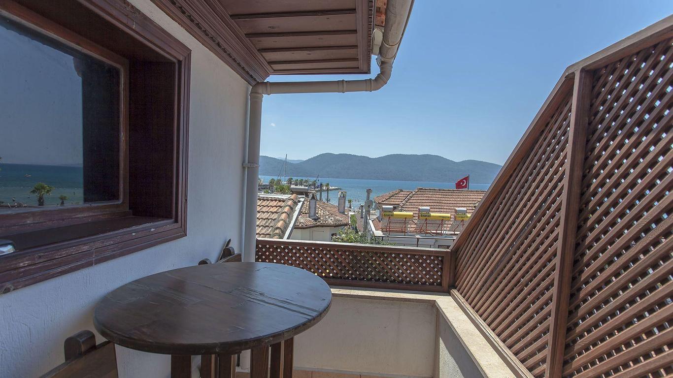 Mevsim Otel