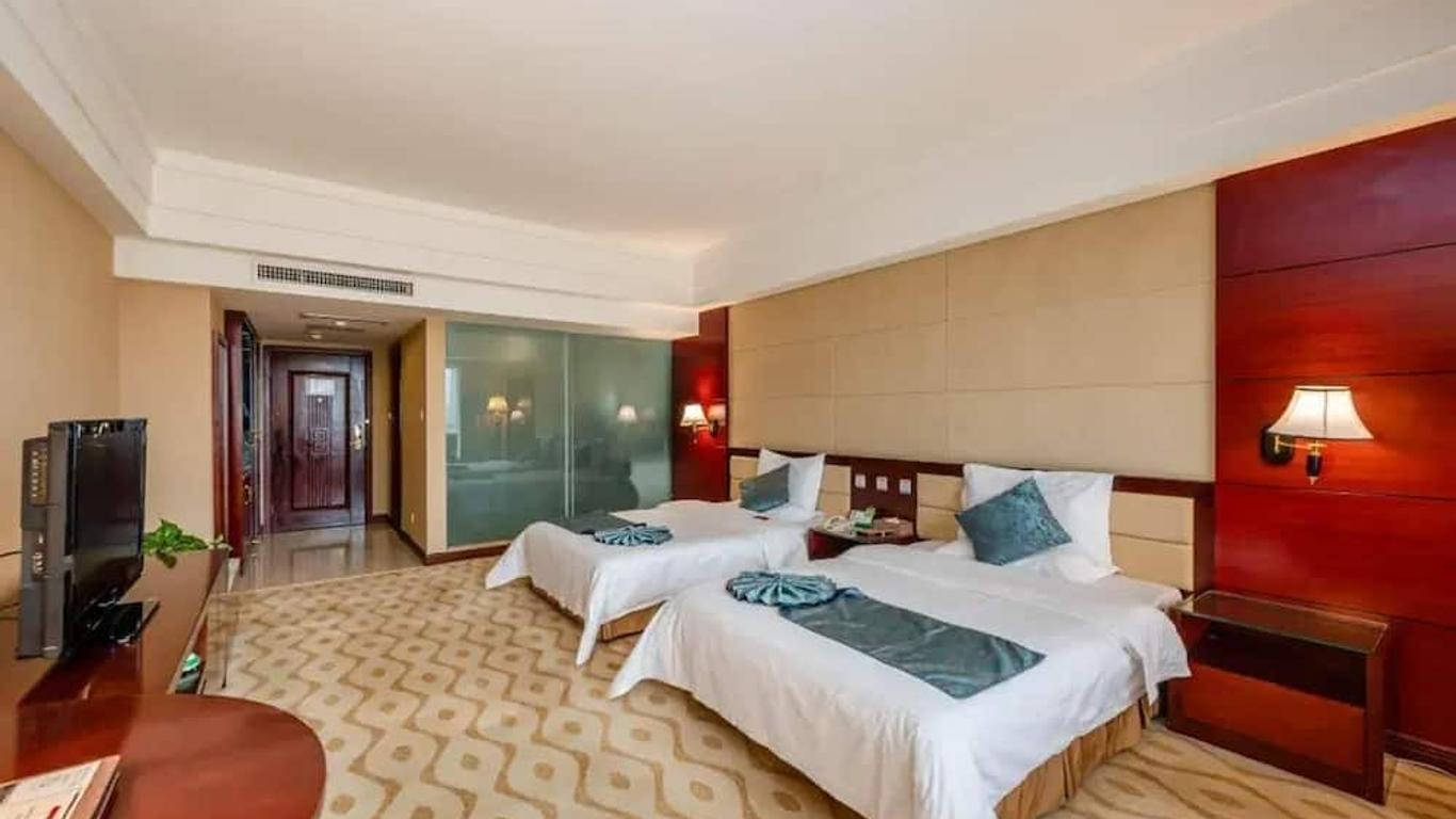 Xuanwei Xuanneng International Hotel (Railway Station)