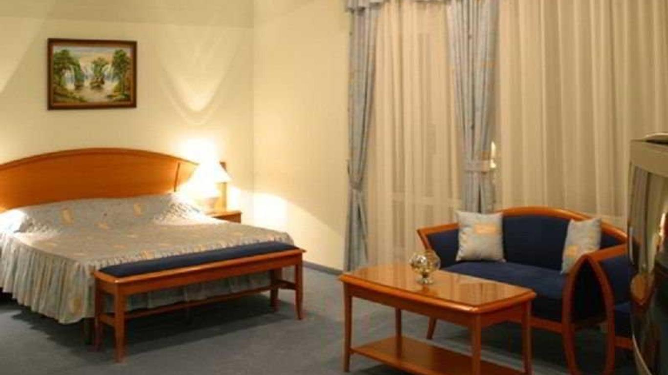 Prestige Hotel