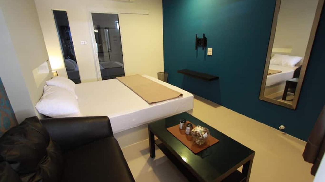 Bearing 26 Hotel
