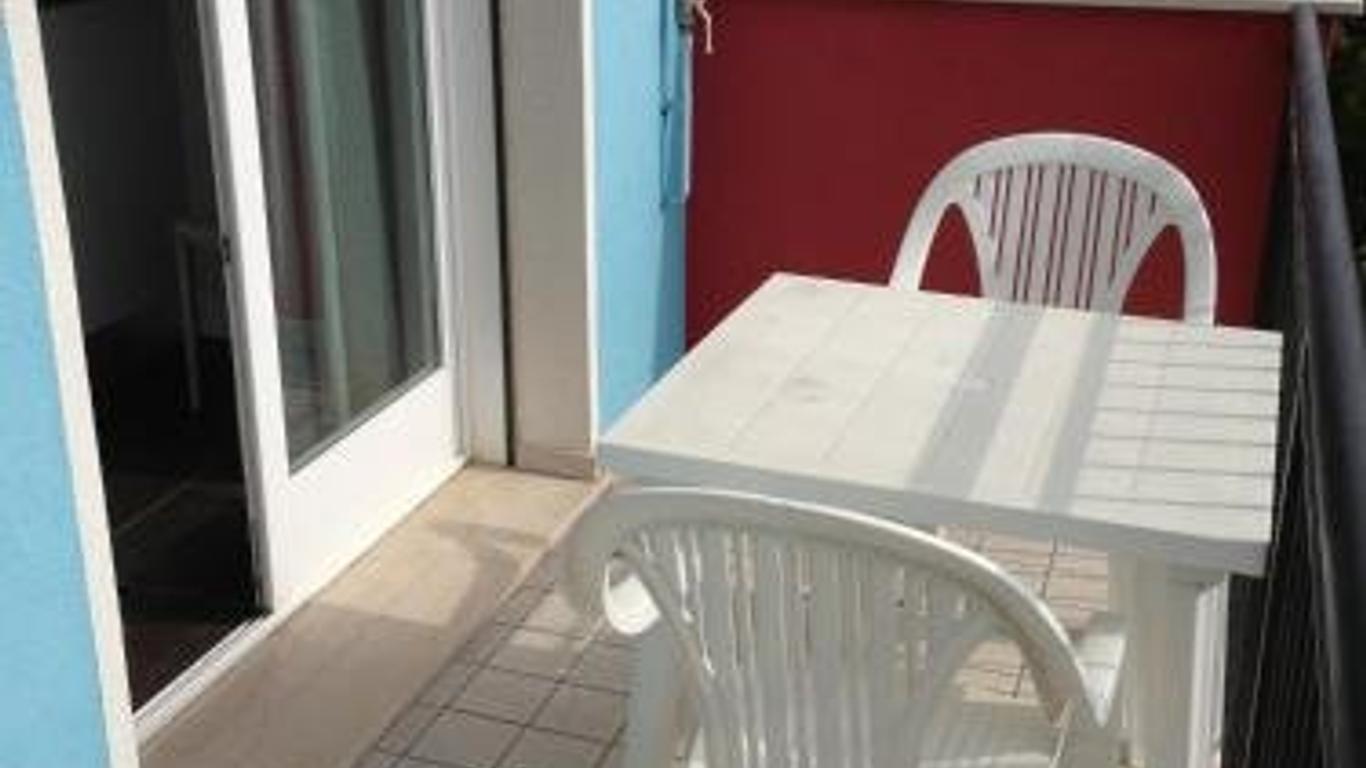 Antares Aparthotel