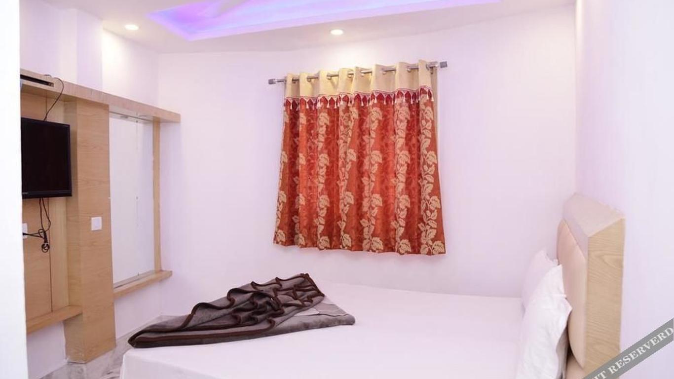 Hostel New King