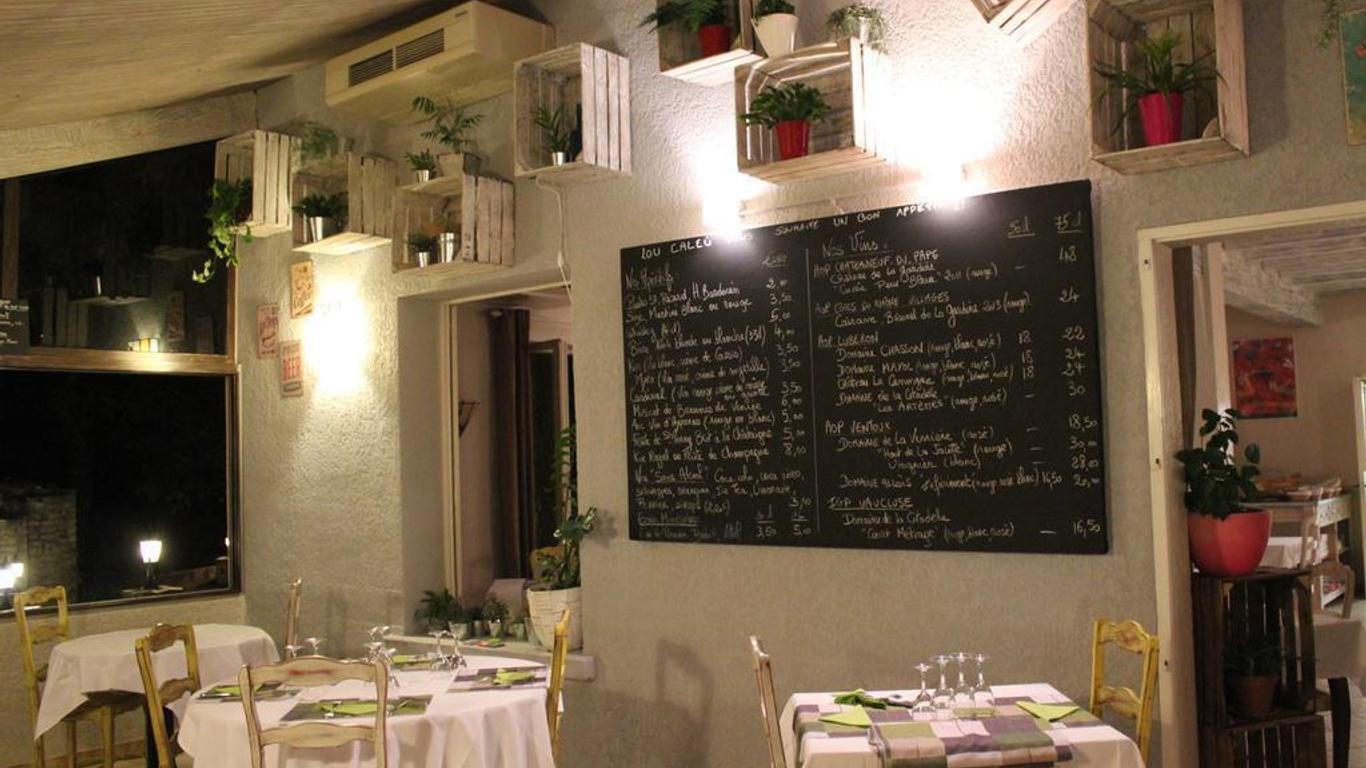 Hôtel Lou Caleù restaurant le Rocher des Abeilles
