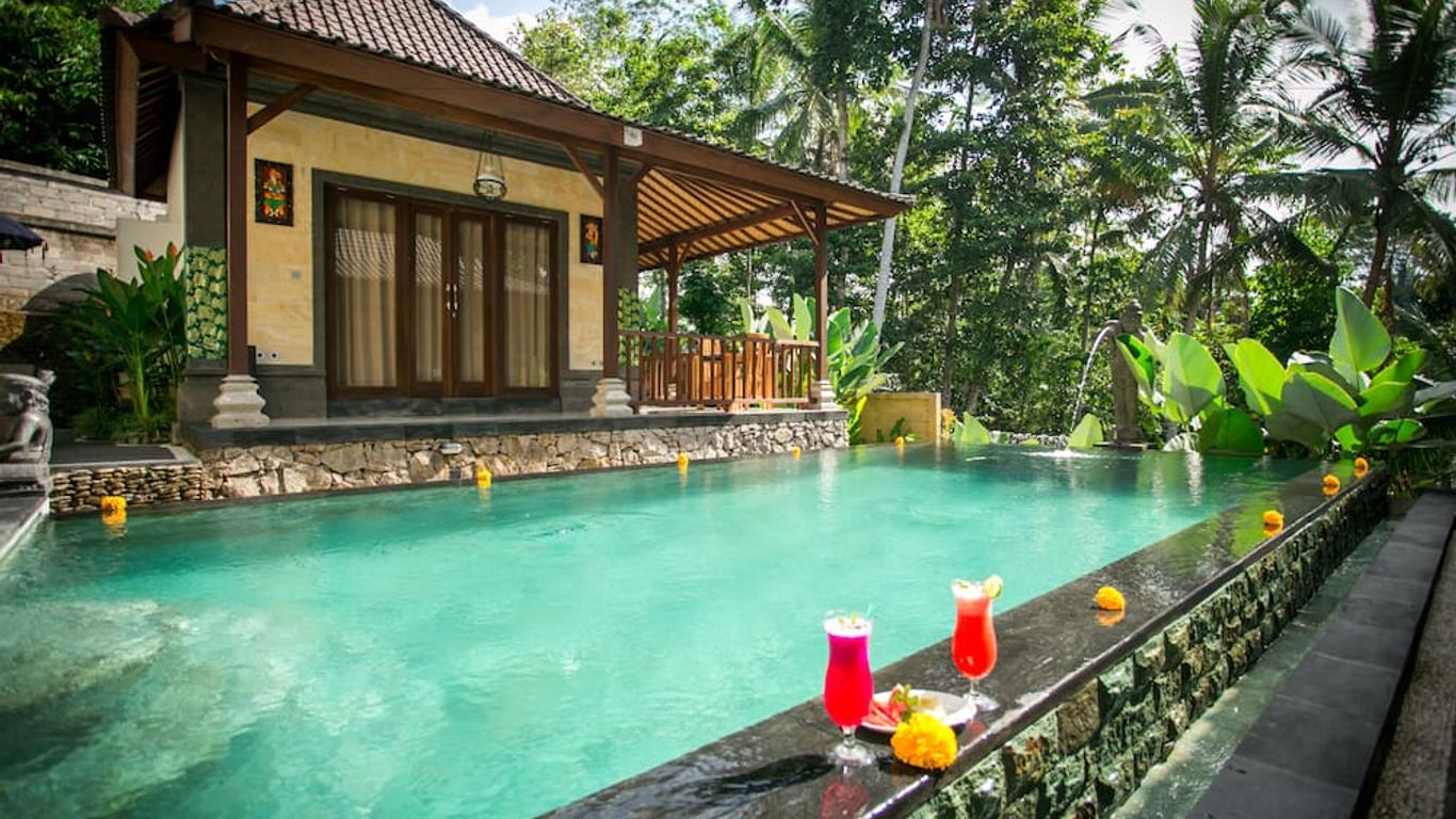 Ayu Duwur Beji