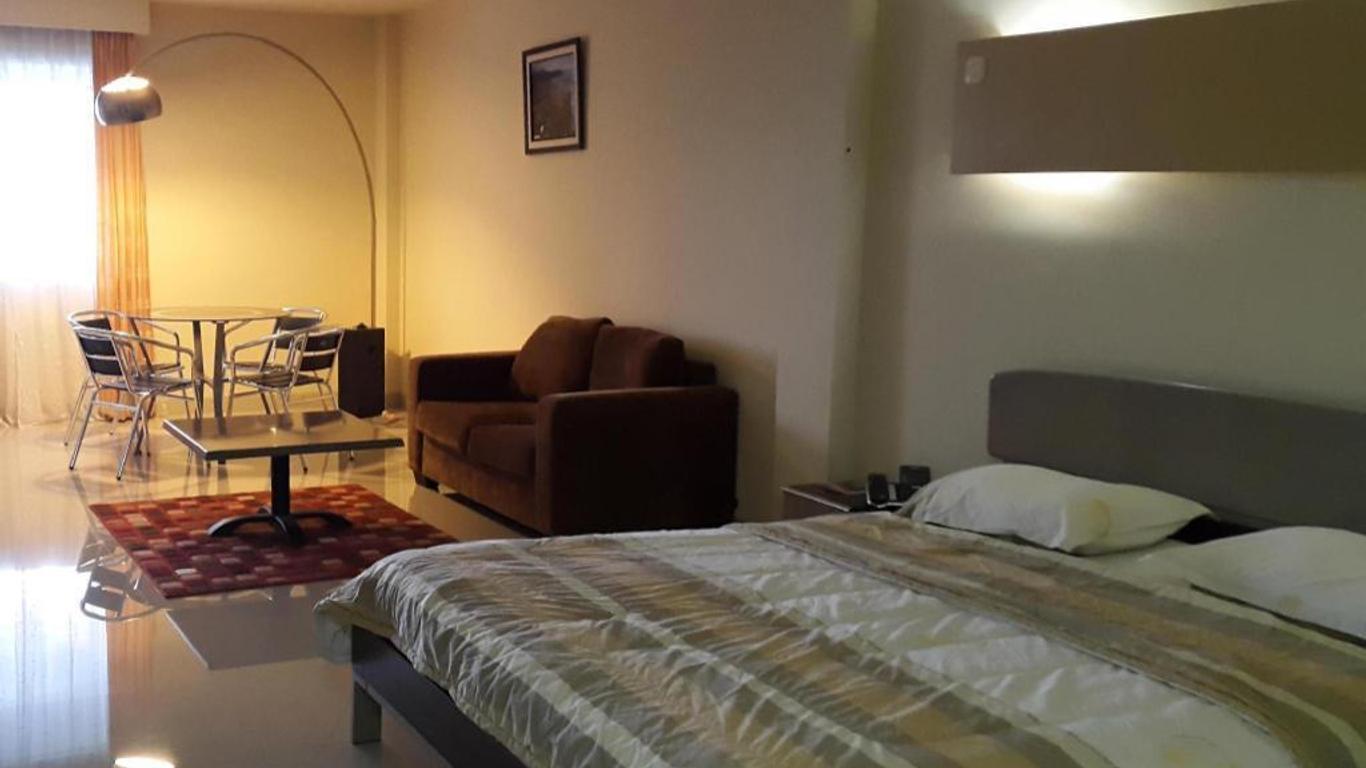 Jhoanie Hotel