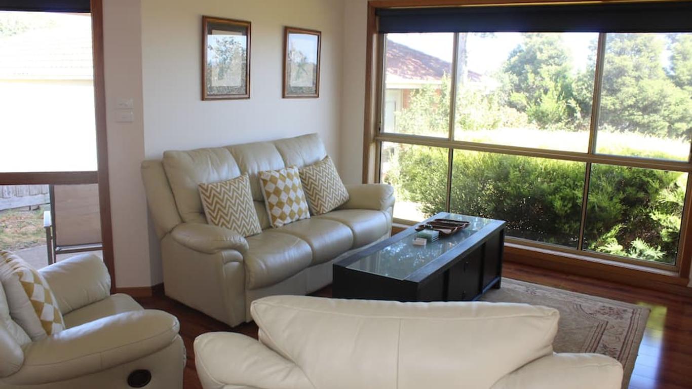 Australian Home Away @ Doncaster Anderson Creek 2