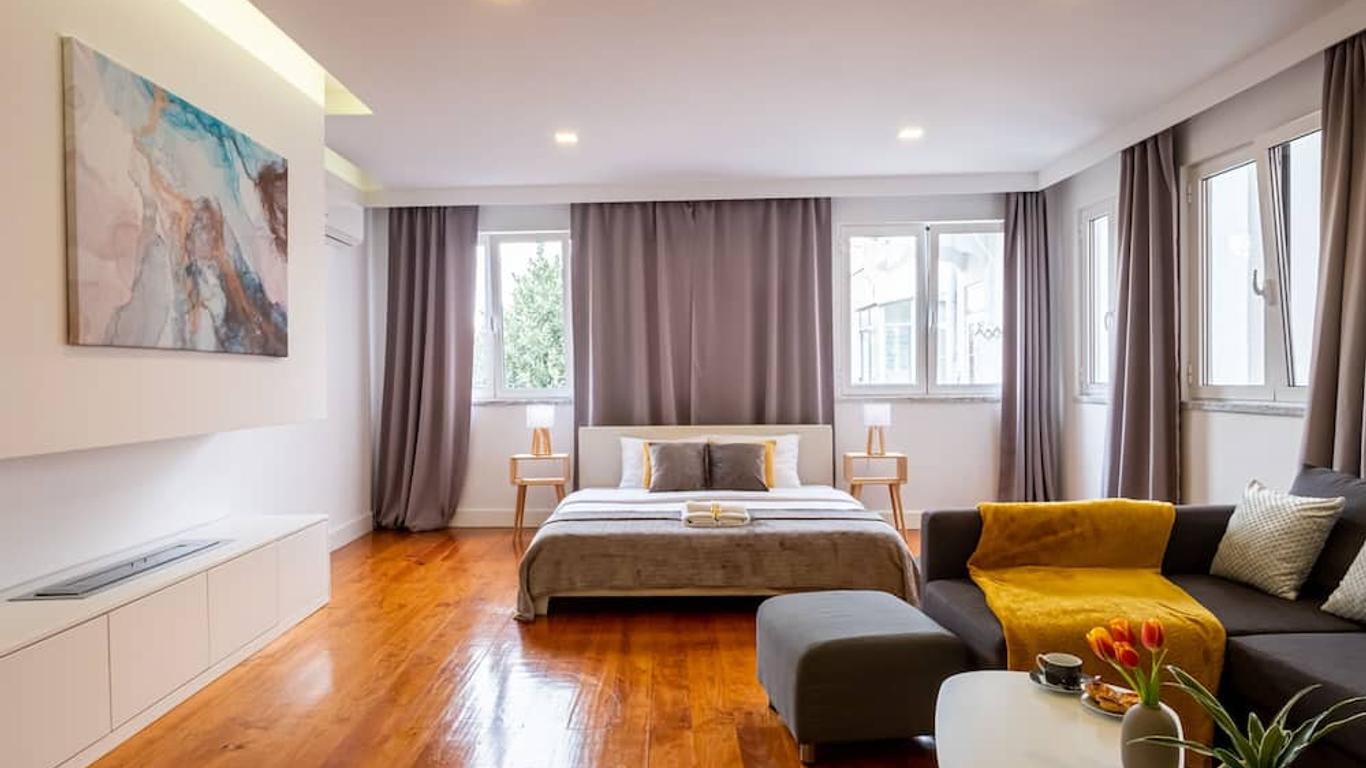 Hola Lisbon Suites