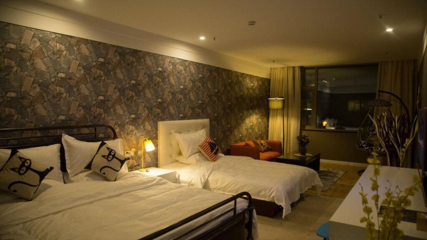Luoyang Yilu Gangwan Hotel