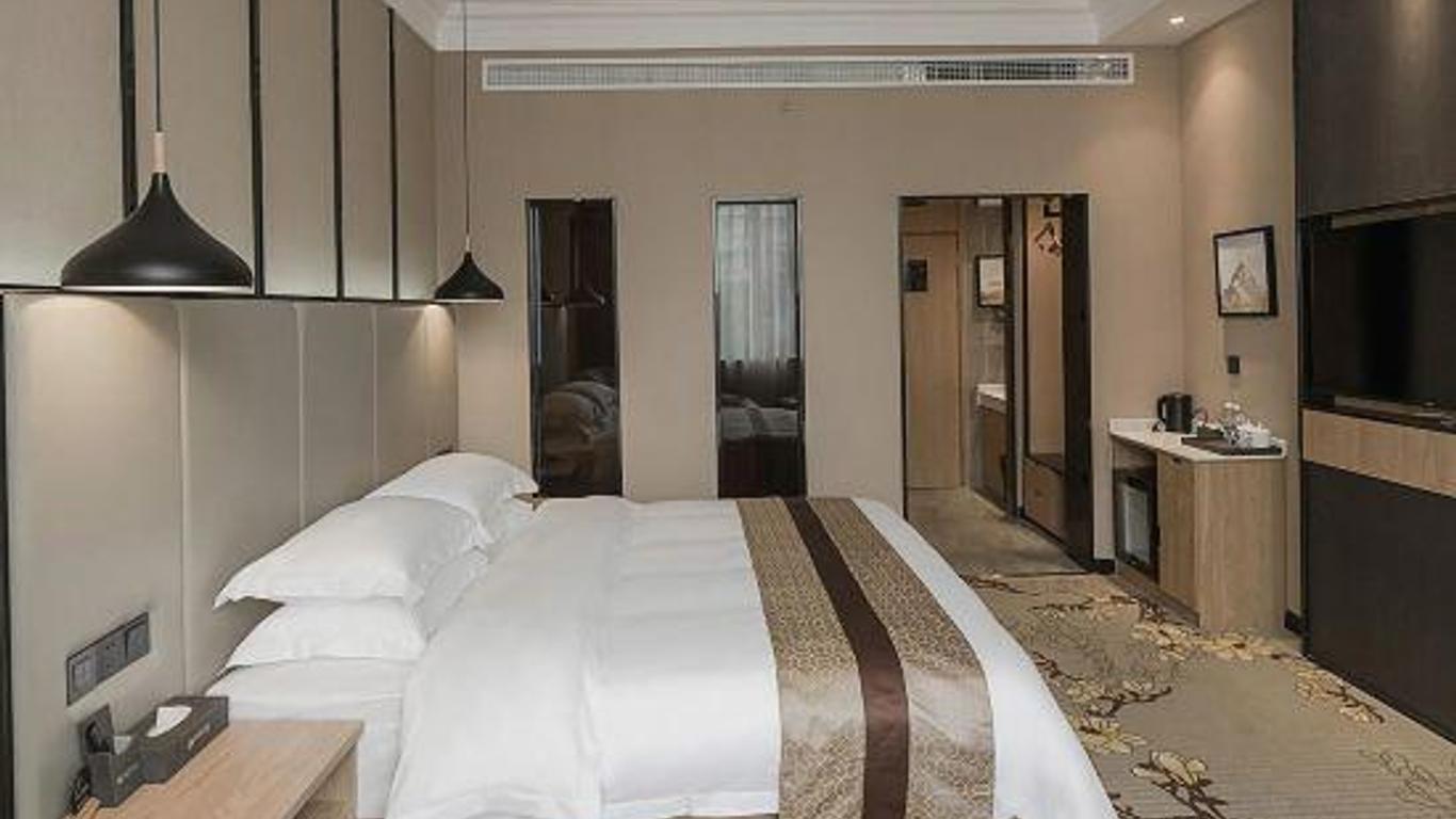 Xinjin Lijin Hotel