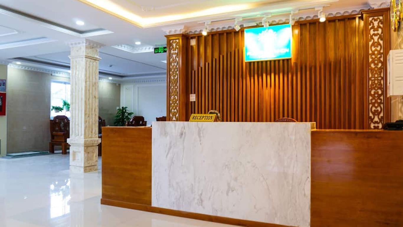 Flora Quy Nhon Hotel