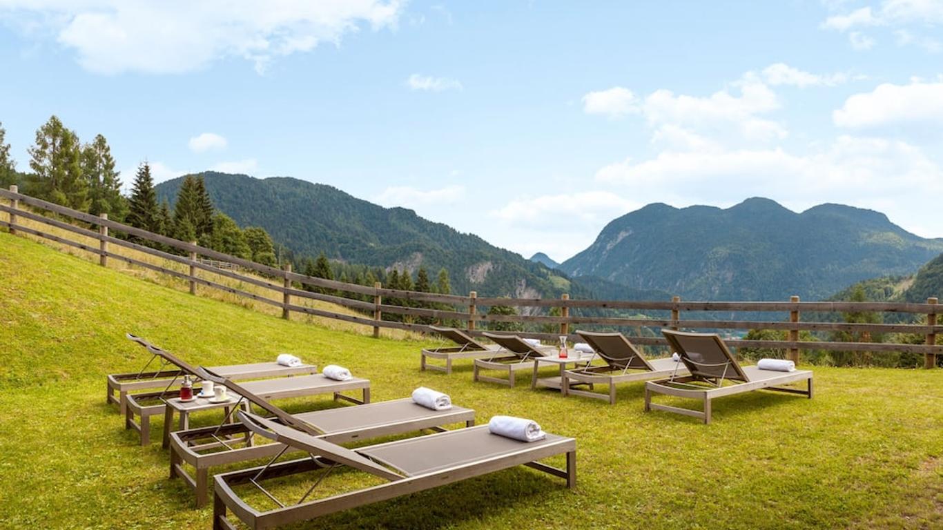 Chalet-Hôtel Borgo Eibn Mountain Lodge, The Originals Relais