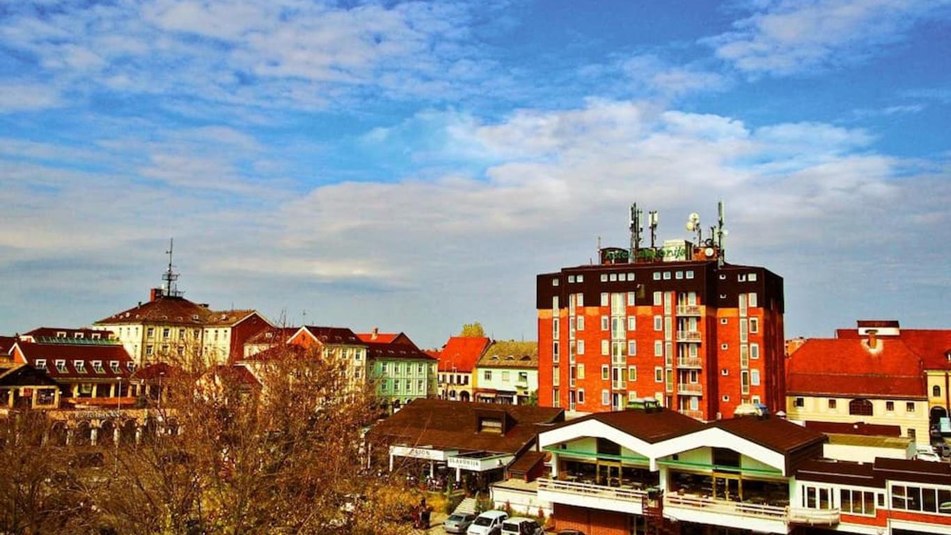 Hotel Slavonija