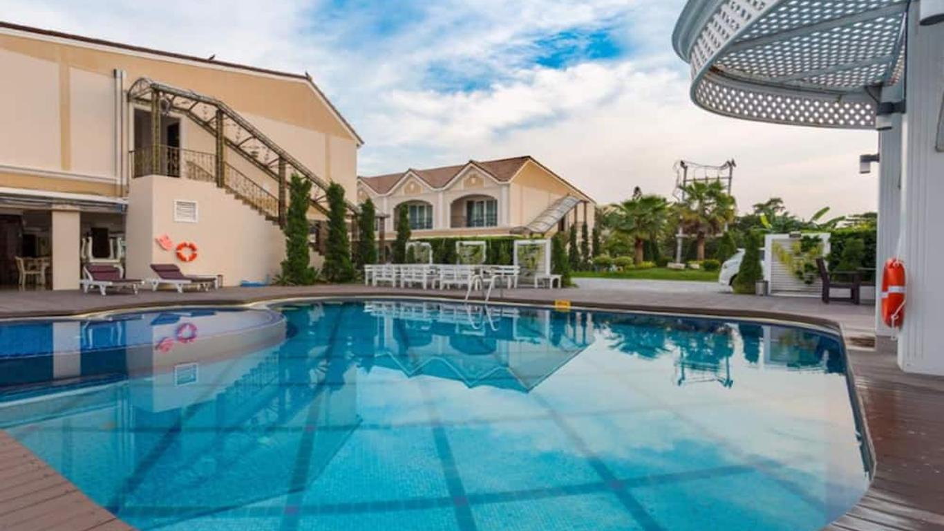 Lk Majestic Villa