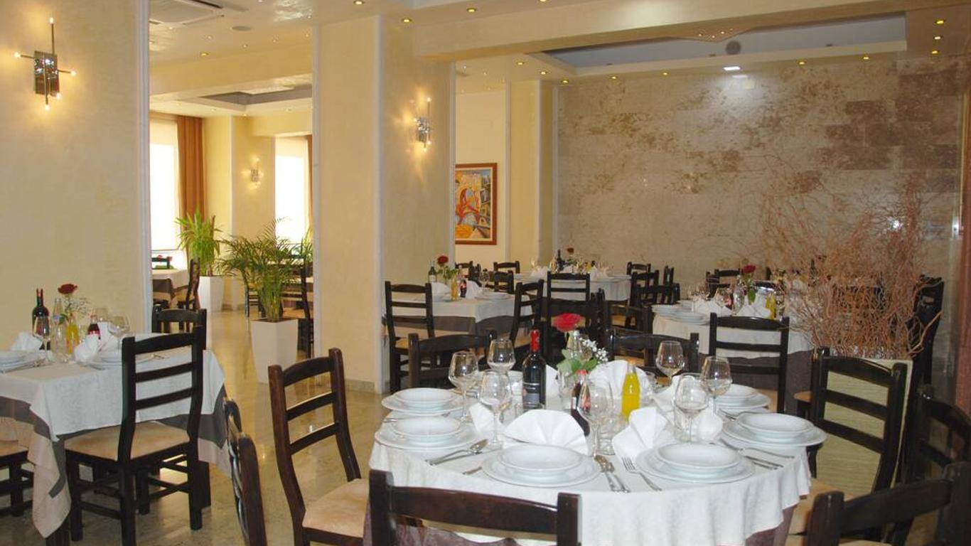 Hotel Gega
