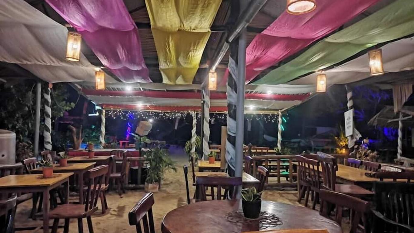Floresitas Beach Resort