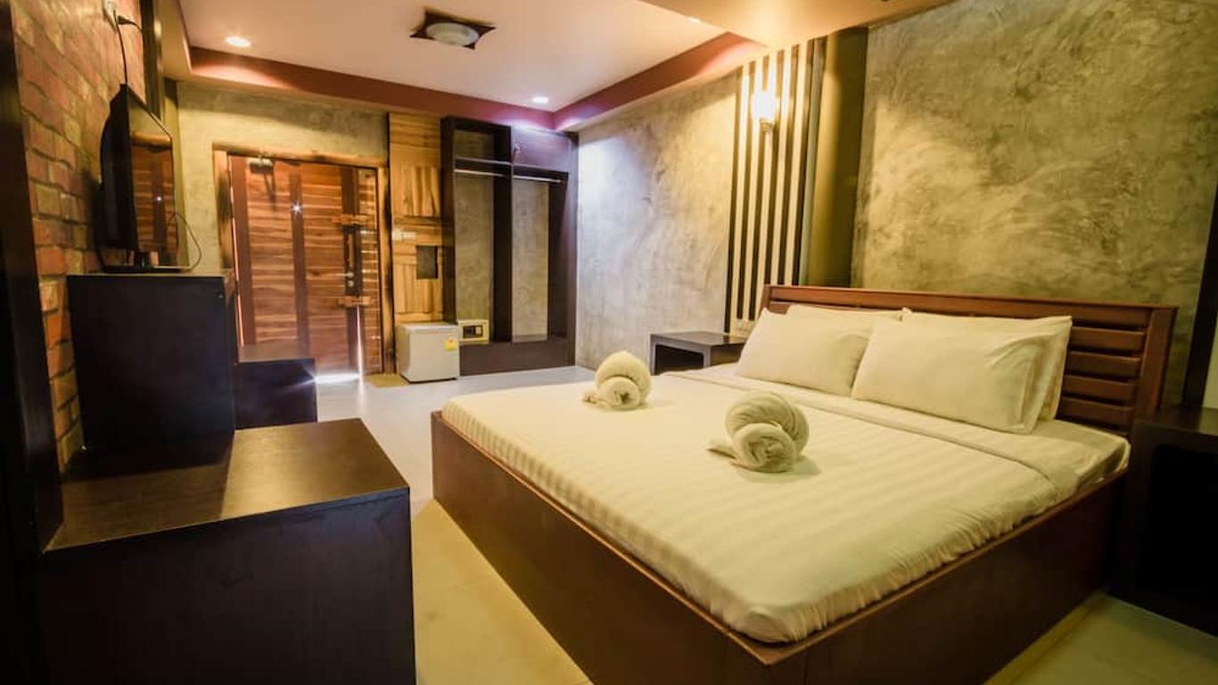 Riverpool Resort