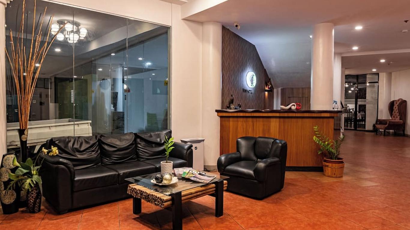 Kiwi Hotel