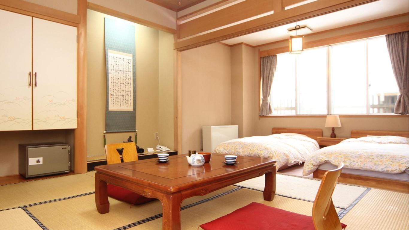 Hotel Wakatsuki