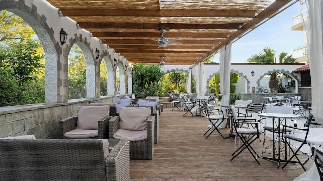 Stefania Hotel
