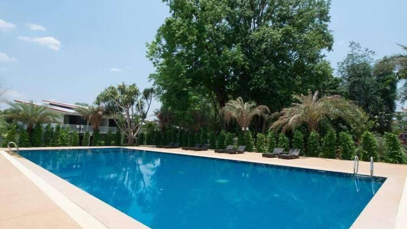 Macan Resort