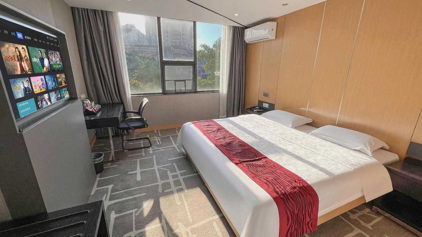 City Light Resort