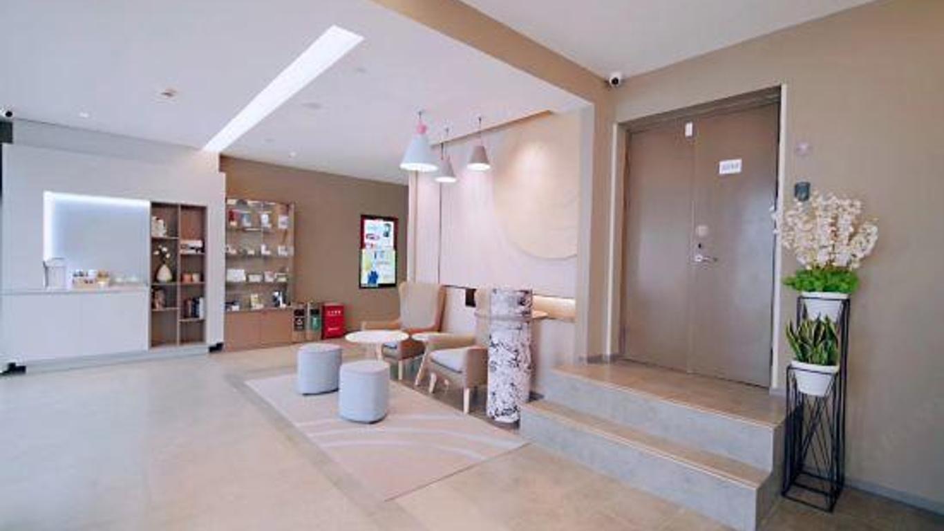 Home Inn Neo Beijing Shangdi Anningzhuang East Road