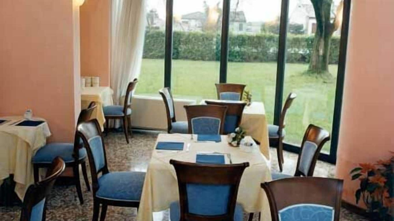 Hotel Villa Altura