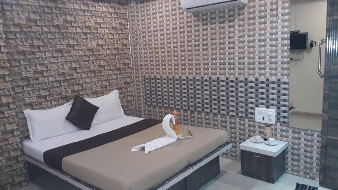 Hotel Relax Residency