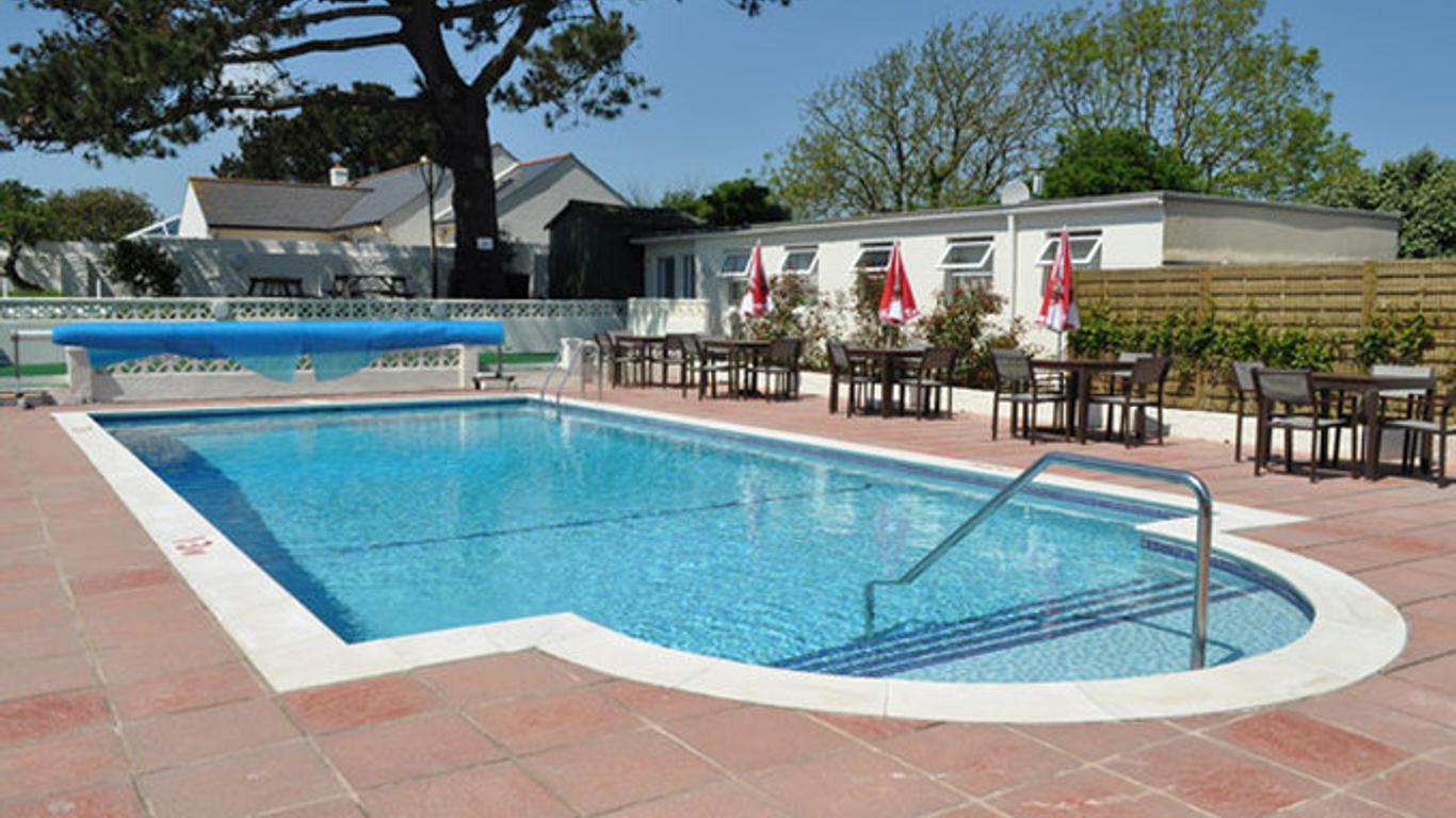 Saints Bay Hotel