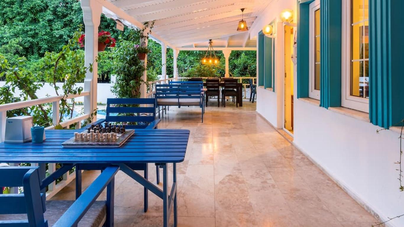 Calypso Cozy Suites
