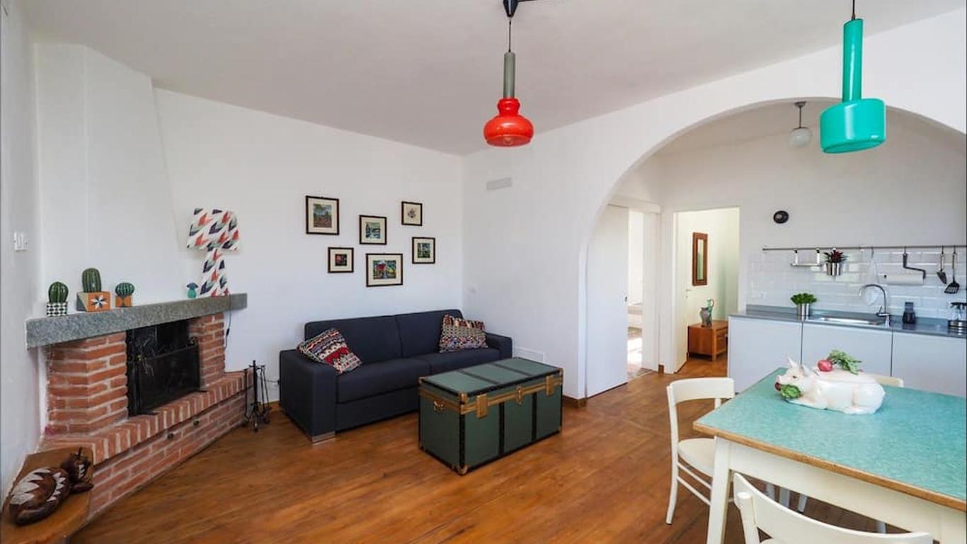 Cascina Gazzeri Country House