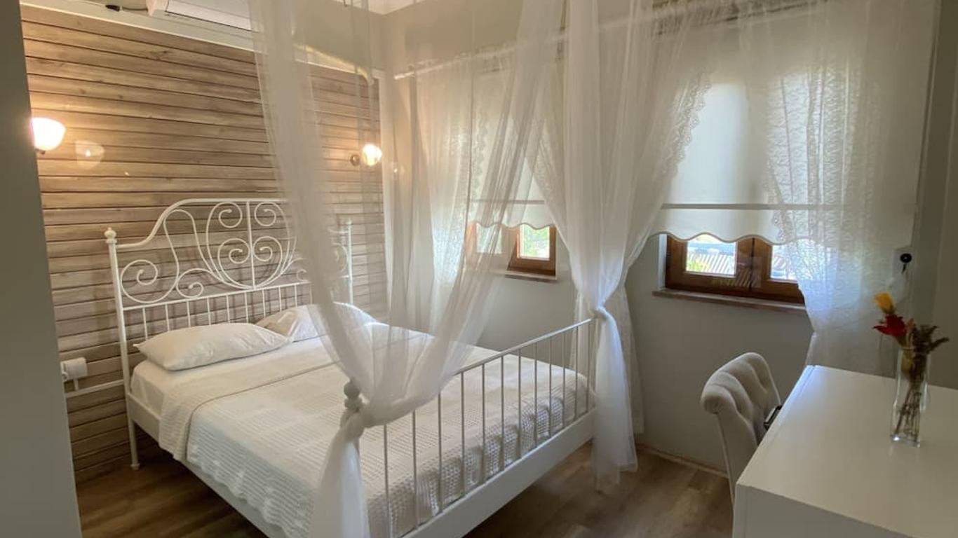 Karina Vineyard House