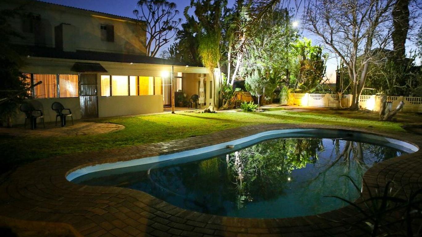 Oudtshoorn Homestay Accommodation