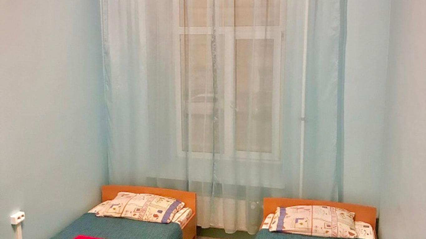 Hostel Goodholiday