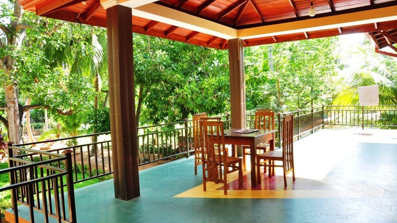 Leopard City Hostel